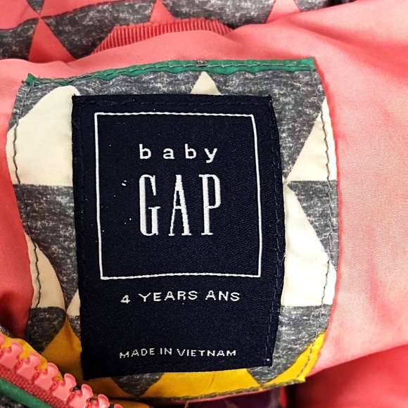 BABY GAP Colourful Sleeveless Filled Coat - Picture 7 of 8